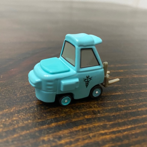 Disney Pixar Cars Medic Pitty Blue Forklift Die-Cast Toy Vehicle 2999 EAB - Picture 2 of 4